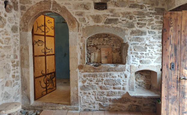 בתים להחלפה בית אבן ישן בכרתים (צילום: אורי רגב ועליזה אשכנזי)