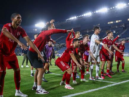 הפועל לא רוצה להתעורר מהחלום (צילום: דני מרון)