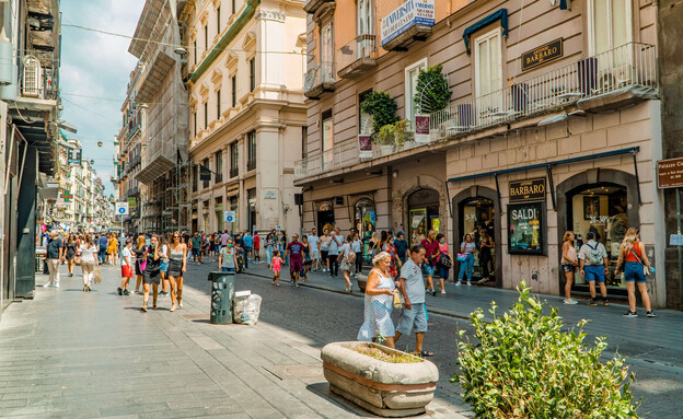 נאפולי איטליה (צילום: JackKPhoto, shutterstock)