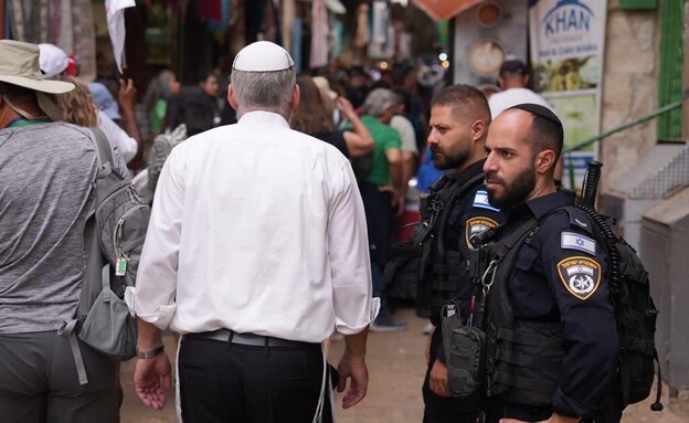 פעילות שוטרים השבוע באזור העיר העתיקה בירושלים (צילום: דוברות המשטרה)