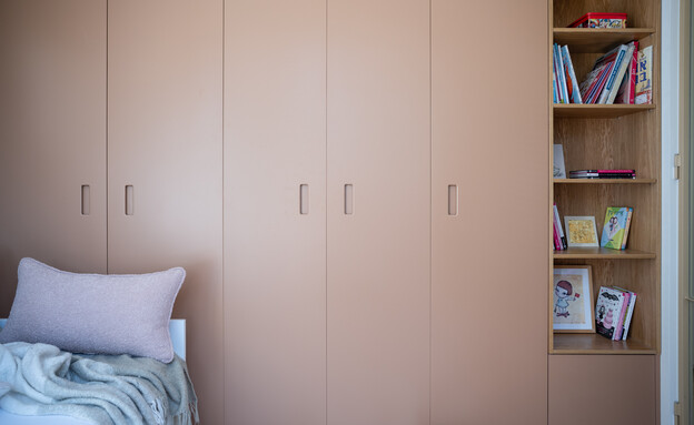 דירה בשדרות חן עיצוב אורית זינגר ורחלי גרף-רחים - 23 (צילום: סיון אסקיו)