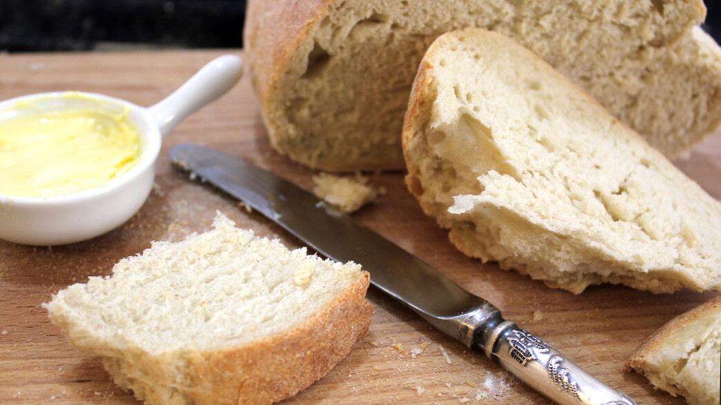 לחם ביתי לחם ביתי