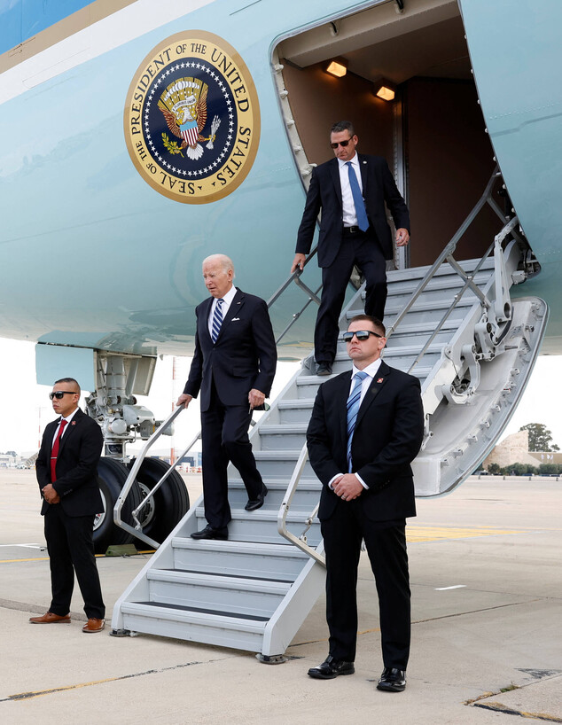 נשיא ארה"ב ג'ו ביידן נחת בישראל (צילום: רויטרס)