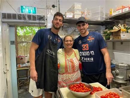 שחקני נס ציונה בכדורסל