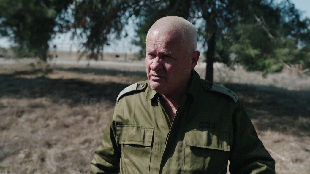 ישראל זיו בשטח חילוץ הצעירים שנמלטו מהמסיבה