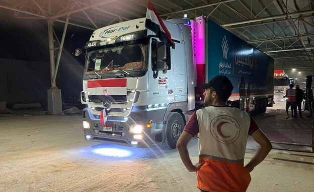 8 משאיות של סיוע הומניטארי הוכנסו לדרום רצועת עזה