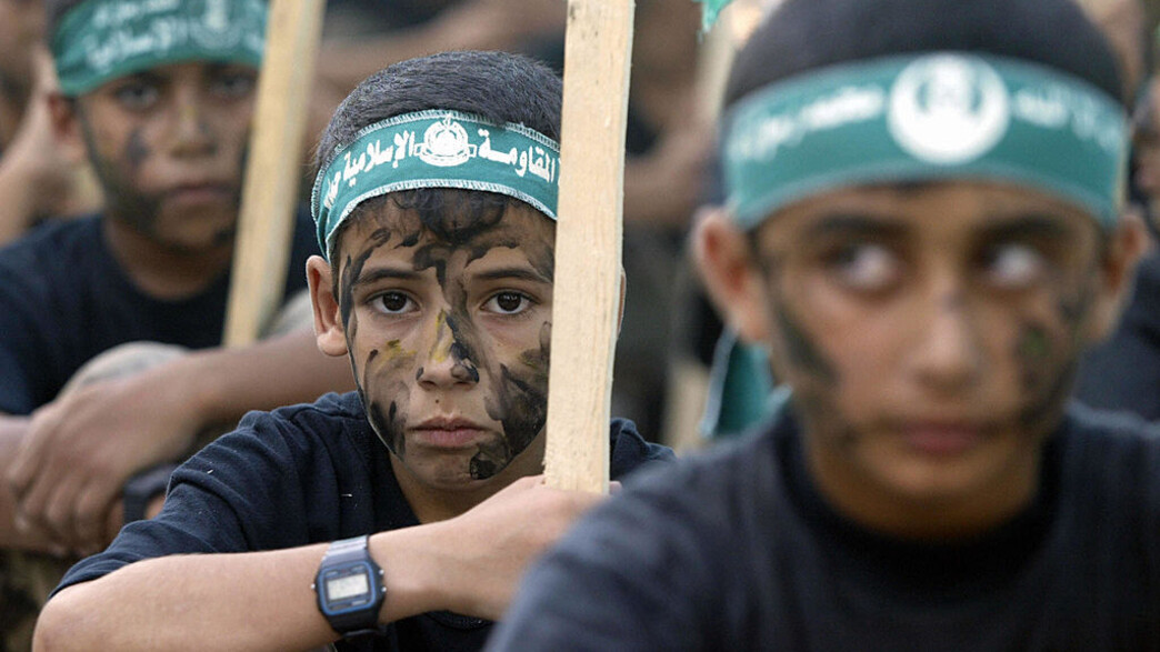 ילד פלסטיני במצעד של חמאס ברצועת עזה ילד פלסטיני במצעד של חמאס ברצועת עזה