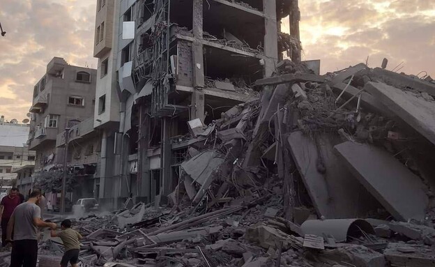 תיעוד תוצאות הפצצת חיל האוויר בשכונת נסר בעזה