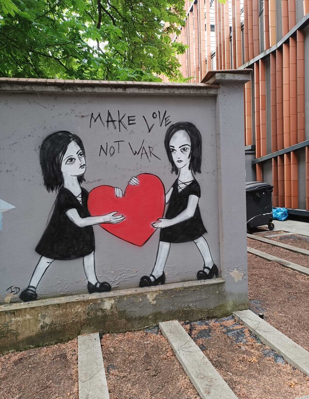 אמנית רחוב, ג, אהבה (צילום: יוליה שטנגלוב)