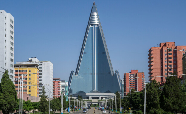 מלון פיונגיאנג צפון קוריאה  (צילום: Torsten Pursche, shutterstock)