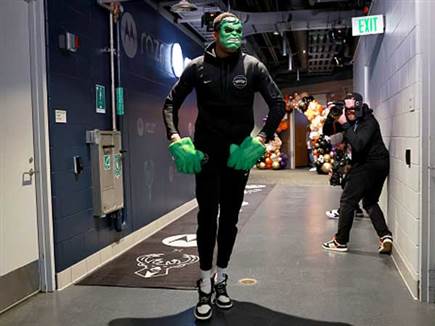 יאניס אנטטוקומפו (GETTY)