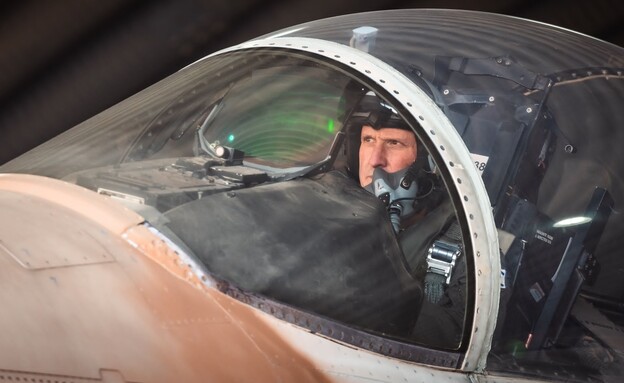  מפקד חיל-האוויר, אלוף תומר בר (צילום: עמית אגרונוב, אתר חיל האוויר)