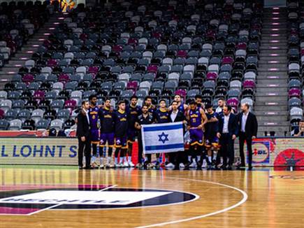 (FIBA) (צילום: ספורט 5)