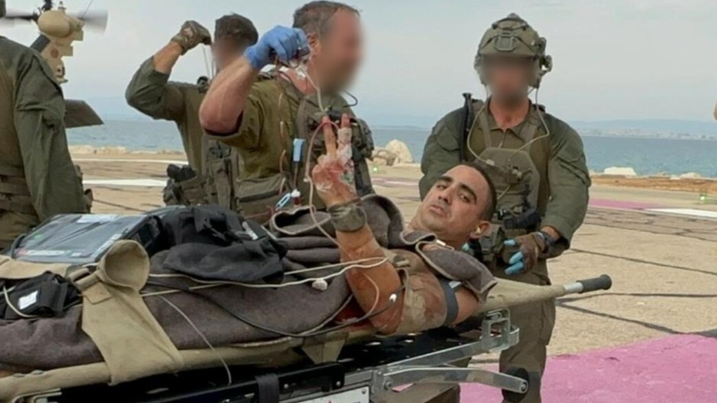 מפקד גדוד בחטיבה 188, סגן-אלוף יחיאב, לאחר הפציעה 