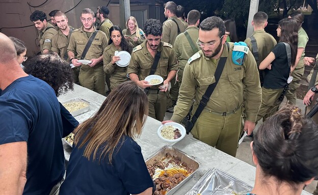 תורנות שף של אסיף - החיילים וגם המסעדנים מרוויחים (צילום: אסיף| המרכז לתרבות אוכל בישראל)