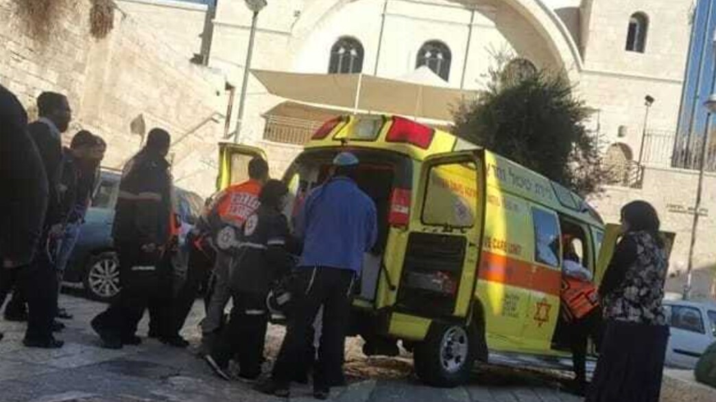 פיגוע דקירה בשער הפרחים בירושלים פיגוע דקירה בשער הפרחים בירושלים