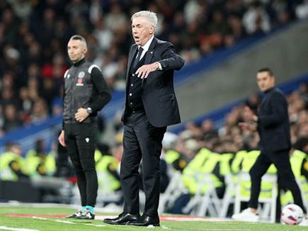 שחקניו של אנצ'לוטי המשיכו להתקשות עם המערך (Gonzalo Arroyo Moreno/Getty Images)