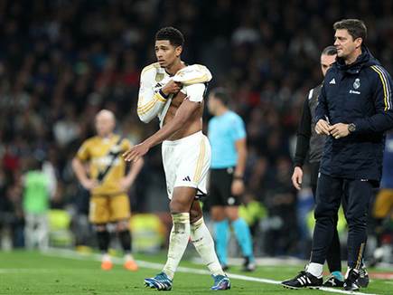 אך נפצע בכתפו בשלב מוקדם והתקשה במהשך (Gonzalo Arroyo Moreno/Getty Images)