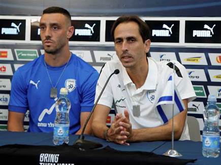 &quot;רוצים להעלות חיוך&quot;. בניון (אלן שיבר)