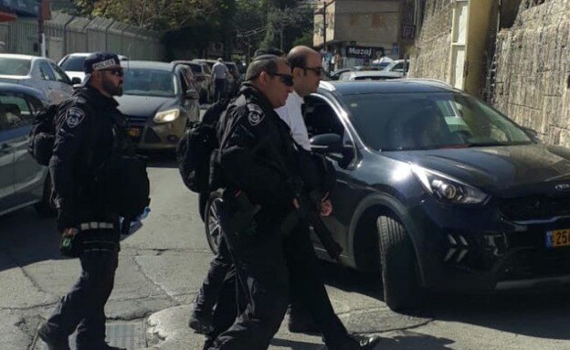המשטרה עצרה גם את יו"ר בל"ד סאמי אבו שחאדה בדרכו ל