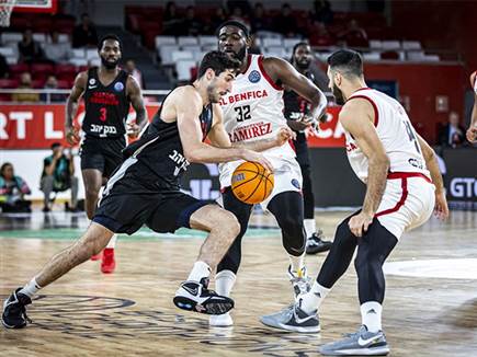 (FIBA) (צילום: ספורט 5)