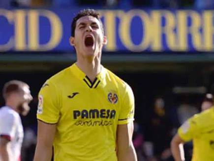 שחקן נבחרת אלג'יריה, איסה מנדי (getty)