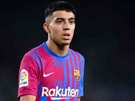 מוכר מימיו בברצלונה. אקומאש (getty)