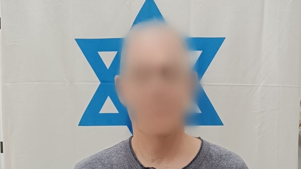 מורה נעצר בחשד שהצדיק את הטבח של חמאס