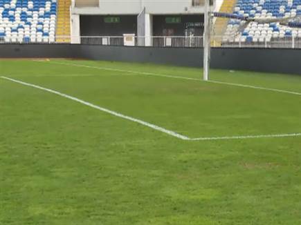 מצב הדשא מחפיר