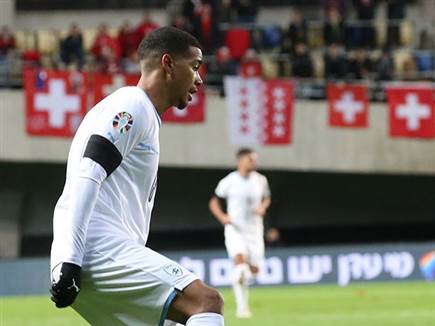 ונלחמה מול יריבה עדיפה (צילום: אודי ציטיאט)