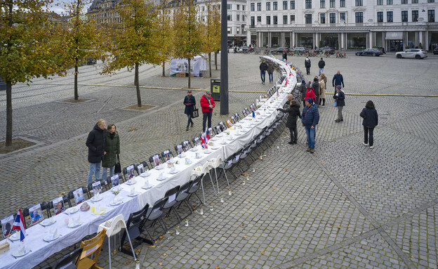 מיצג שולחן השבת בדנמרק (צילום: יעל פרחי גראבסן)