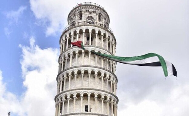 דגל פלסטין תלוי על מגדל פיזה, איטליה (צילום: ultimora.net/טוויטר)