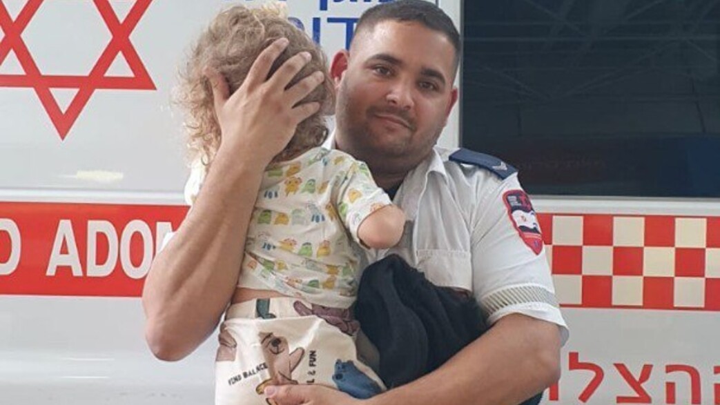 פעוט נמצא משוטט לבדו ברחוב דיזינגוף פעוט נמצא משוטט לבדו ברחוב דיזינגוף