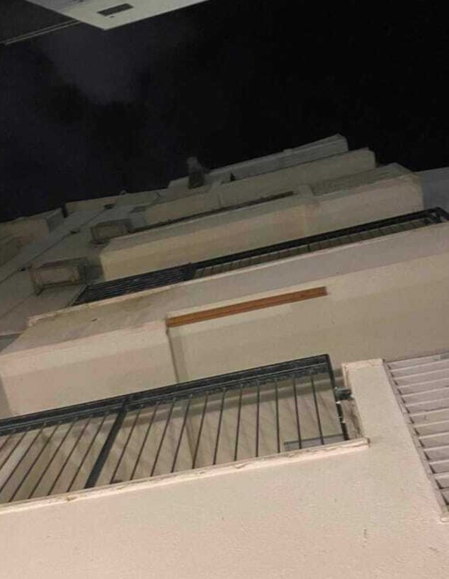 הבניין אליו פרץ החשוד בתל אביב