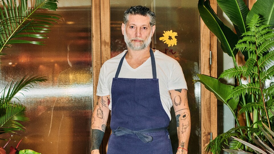 אסף גרניט במסעדת כפרה (צילום: השועלים, יחסי ציבור)