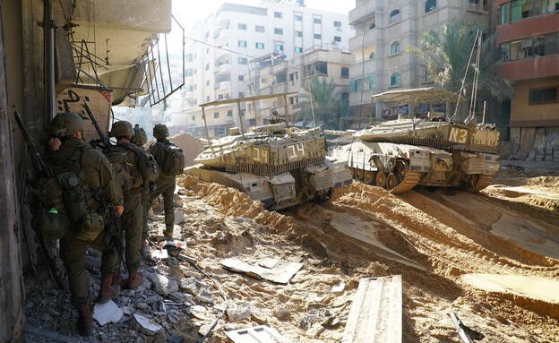 פעילות כוחות צה"ל בשטח הרצועה (צילום: דובר צה"ל)