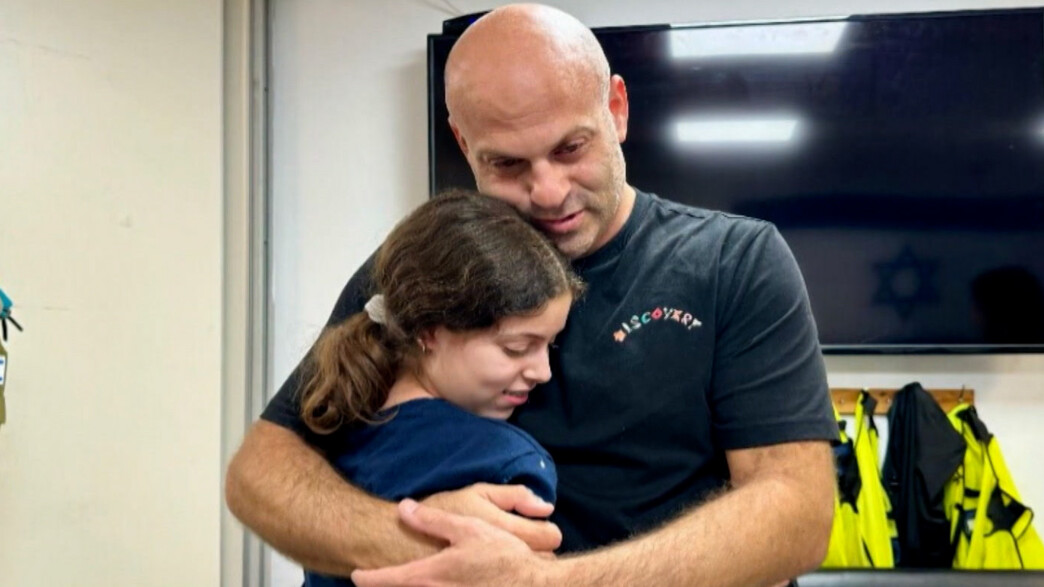 יאיר רותם שאחייניתו שוחררה משבי החמאס (צילום: מתוך "חדשות הבוקר" , קשת 12)