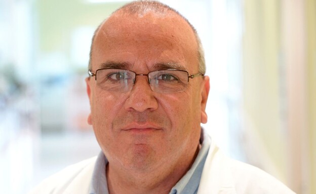 דר׳ דניאל אלבירט מנהל היחידה לאלרגיה, אימונולוגיה ואיידס. קפלן (צילום: גלעד שעבני שופן)
