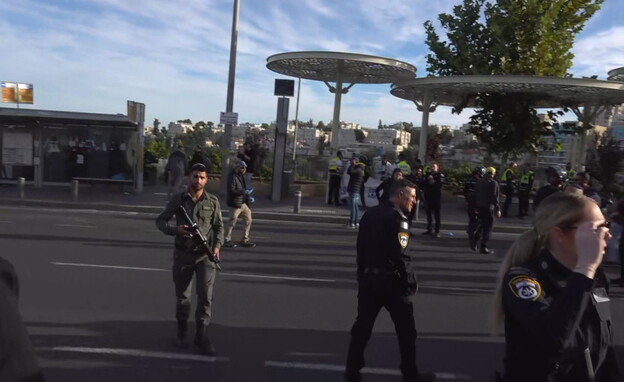 פיגוע ירי בכניסה לירושלים (צילום: N12)