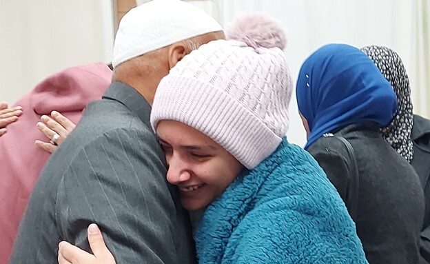 עאישה אלזיאנדה נפגשה עם משפחתו בסורוקה