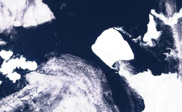 "הקרחון הגדול בעולם, A-23a, נמצא בתנועה לאוקיינוס הפתוח" (צילום: מתוך תיעוד שעלה ברשתות חברתיות, לפי סעיף 27א' לחוק זכויות יוצרים)