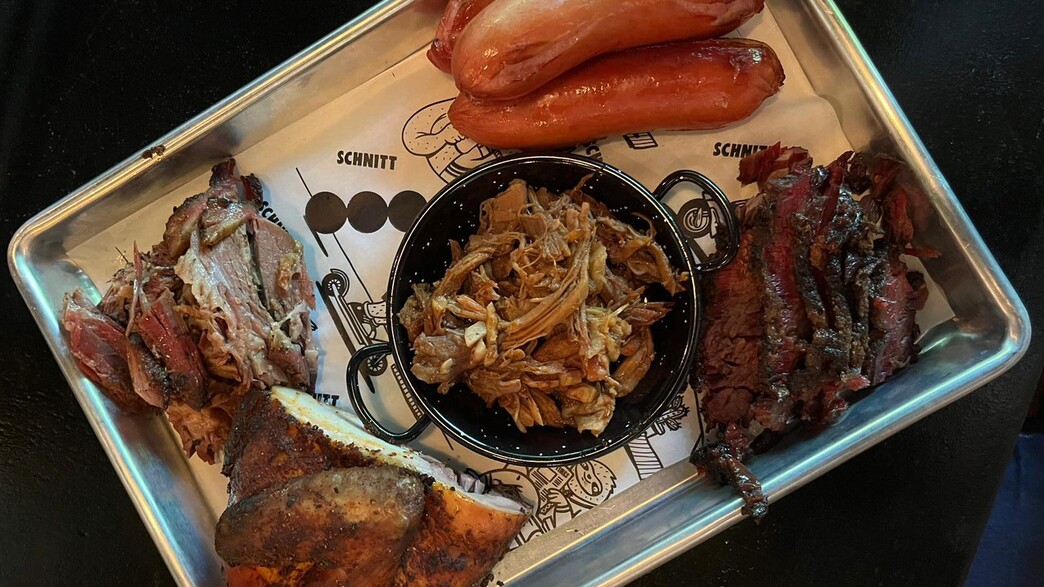 סמוקהאוס במסעדת פורטר אנד סאנס סמוקהאוס במסעדת פורטר אנד סאנס