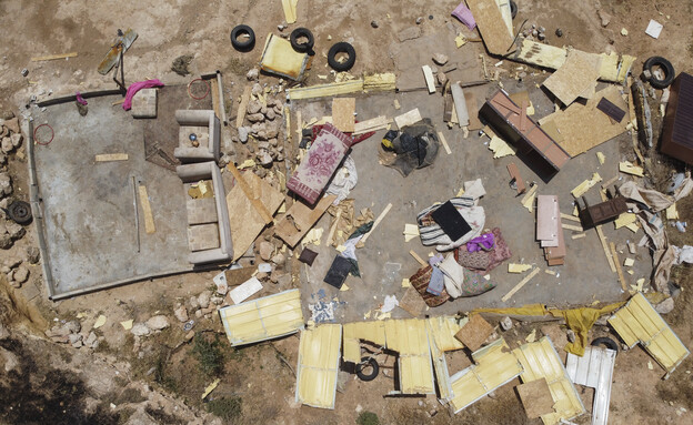 שרידי מבנים של קהילות בדואיות פלסטיניות (צילום: אורן זיו/ שיחה מקומית)