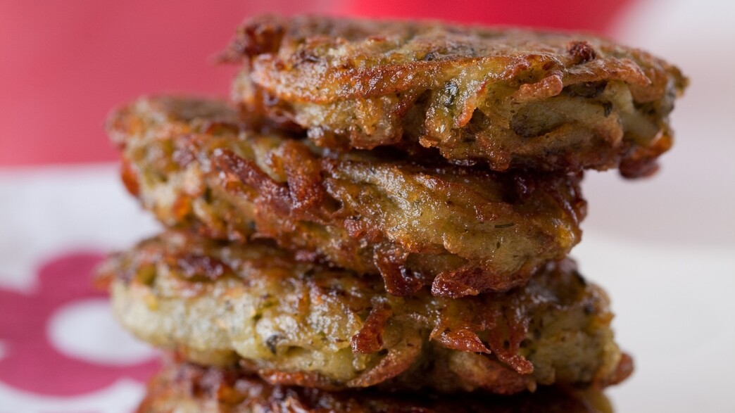 לביבות פסטו וזיתים לביבות פסטו וזיתים