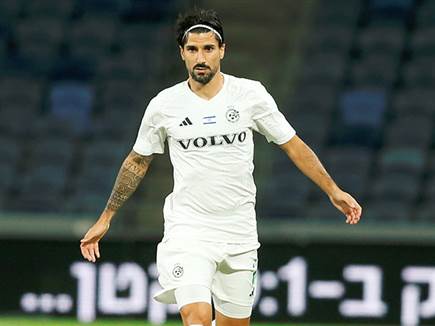 ורפאלוב נכנס מאוחר מדי (צילום: אלן שיבר)