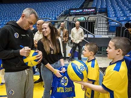 (מכבי תל אביב, האתר הרשמי)