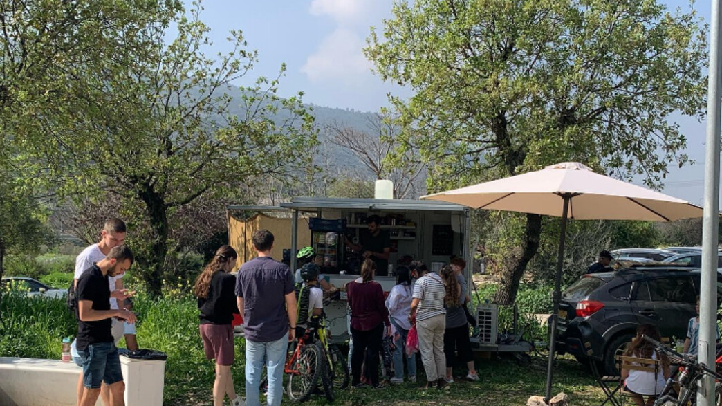 קפה במעיין קפה במעיין