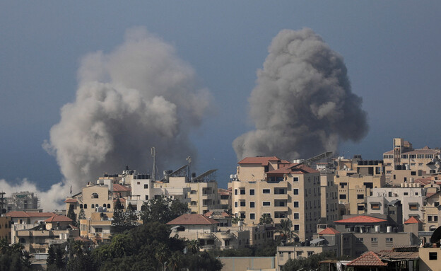 הפצצות צה"ל בעזה (צילום: reuters)