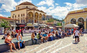 אתונה יוון אנשים מרכז (צילום: Theastock, shutterstock)