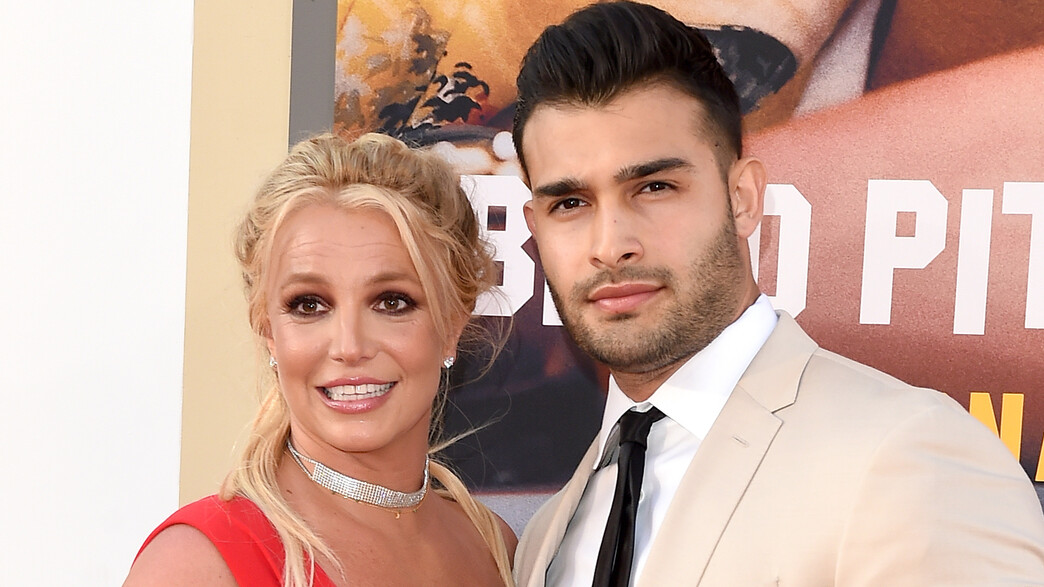 בריטני ספירס, סם אסגרי